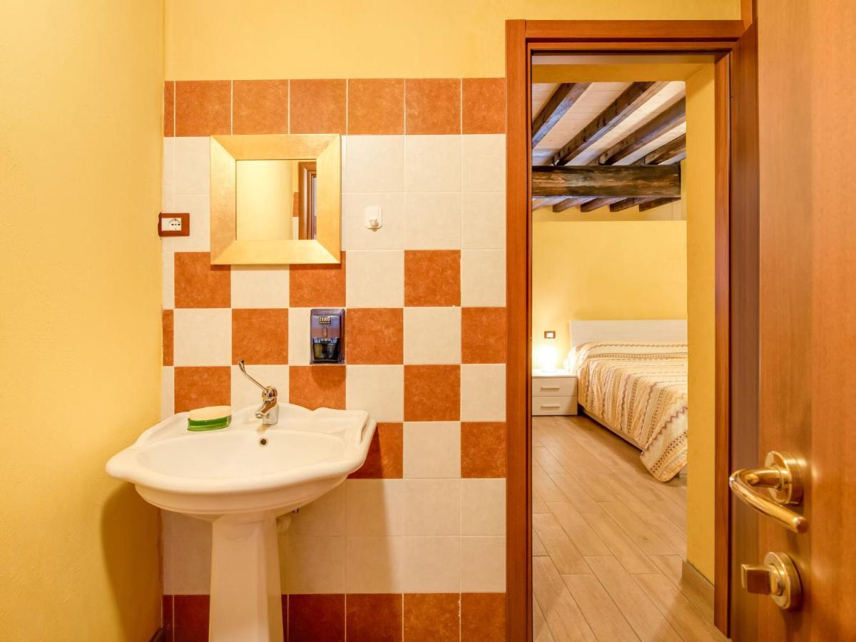Beautiful Chalet With Swimming Pool In Lombardy Villa Marone Bagian luar foto