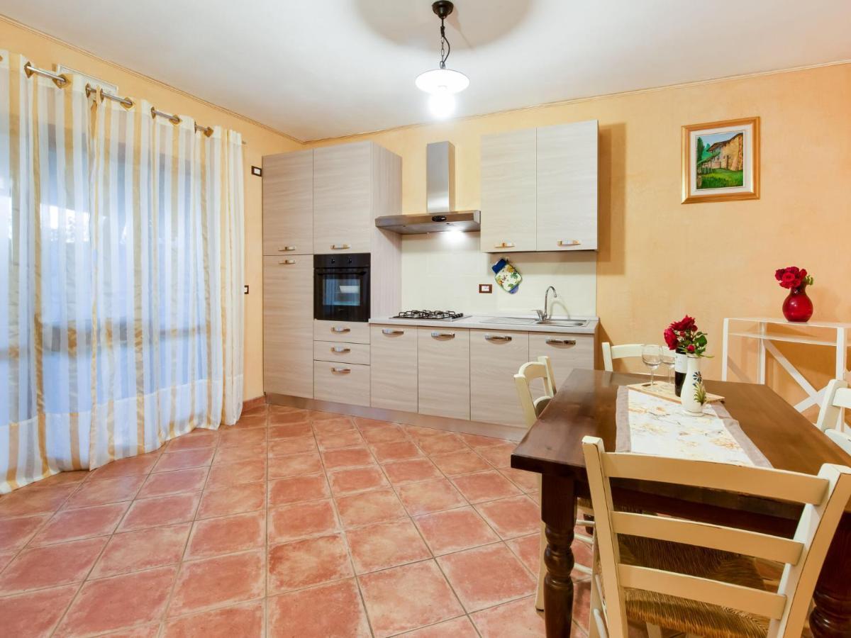Beautiful Chalet With Swimming Pool In Lombardy Villa Marone Bagian luar foto