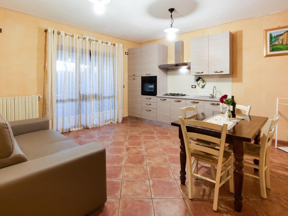 Beautiful Chalet With Swimming Pool In Lombardy Villa Marone Bagian luar foto