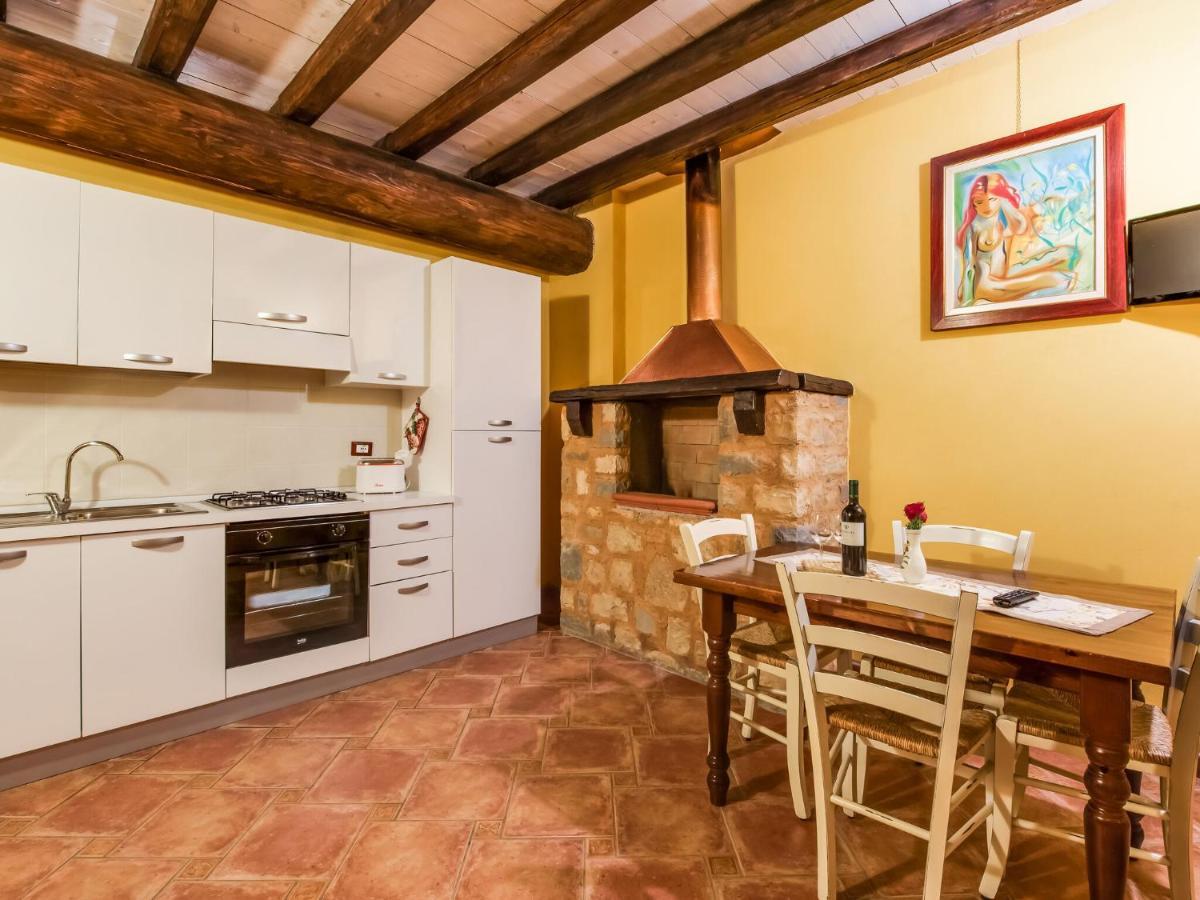Beautiful Chalet With Swimming Pool In Lombardy Villa Marone Bagian luar foto